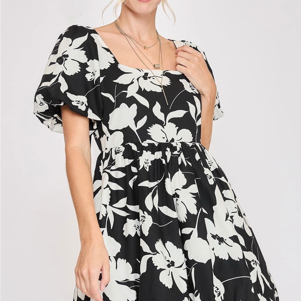 Umgee Floral Black and White Dress - Picture 2 of 7